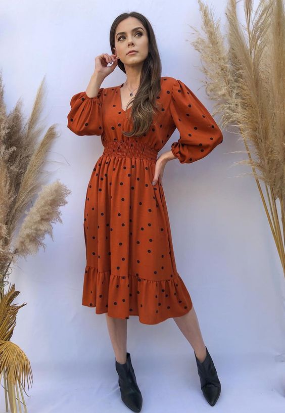 Vestido em Linha A com Botas (Pinterest)