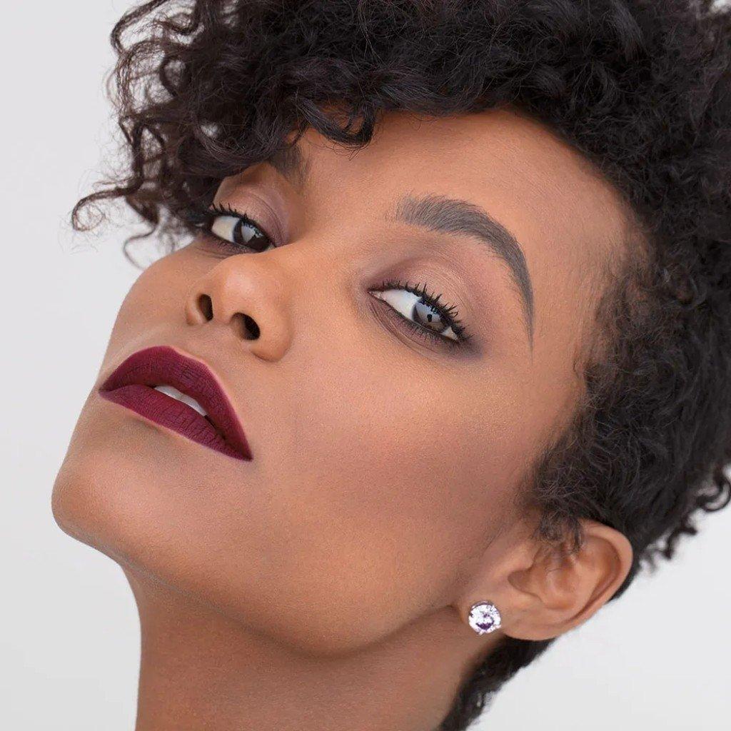 Batom vermelho marsala