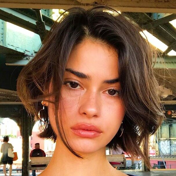 corte short bob para rosto redondo - Enfisa