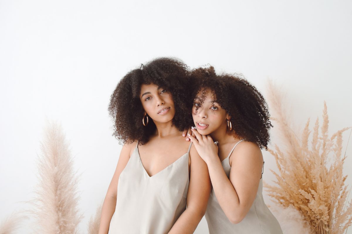 rotina de cuidados com os cabelos CRESPOS