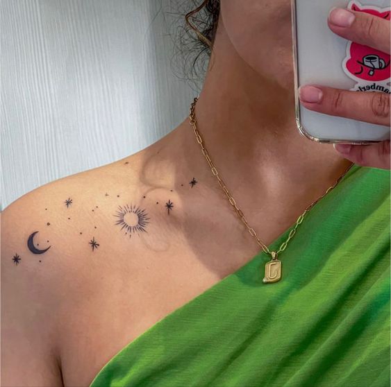 Todo o sistema solar também super combina com esse tipo de traço