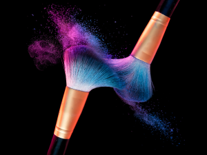 limpar pincel de maquiagem