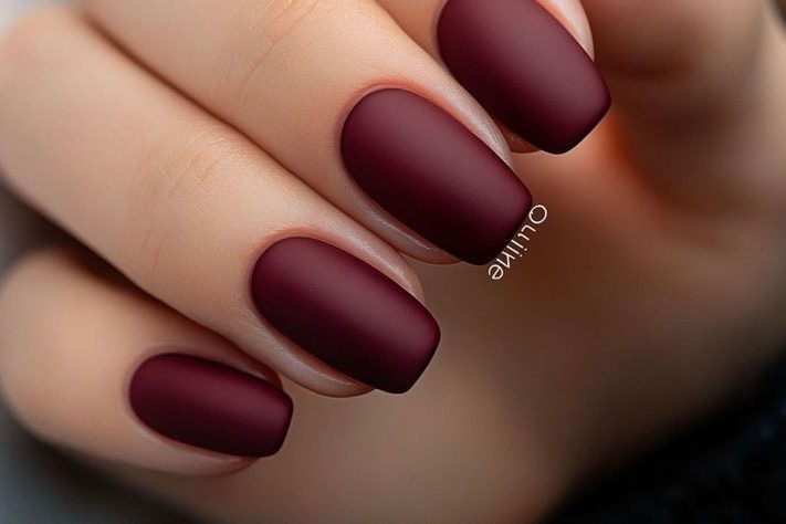 Esmalte de junho Burgundy fosco