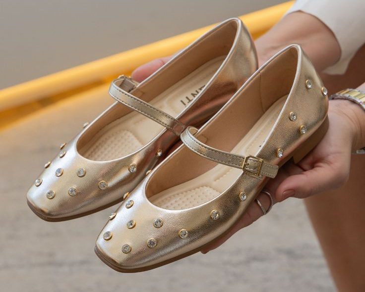 Sapatilha de bico quadrado sapatos outono mulher madura 2025