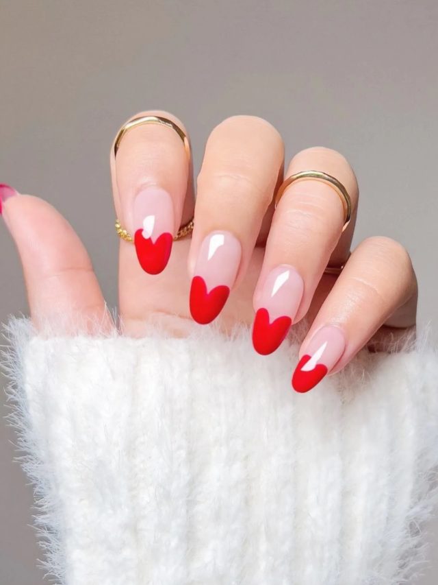 unhas em formato de coração