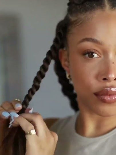 Finalização Twist cabelo com cahos